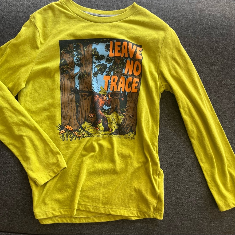 old Navy Kids Graphic Long Sleeve Shirt